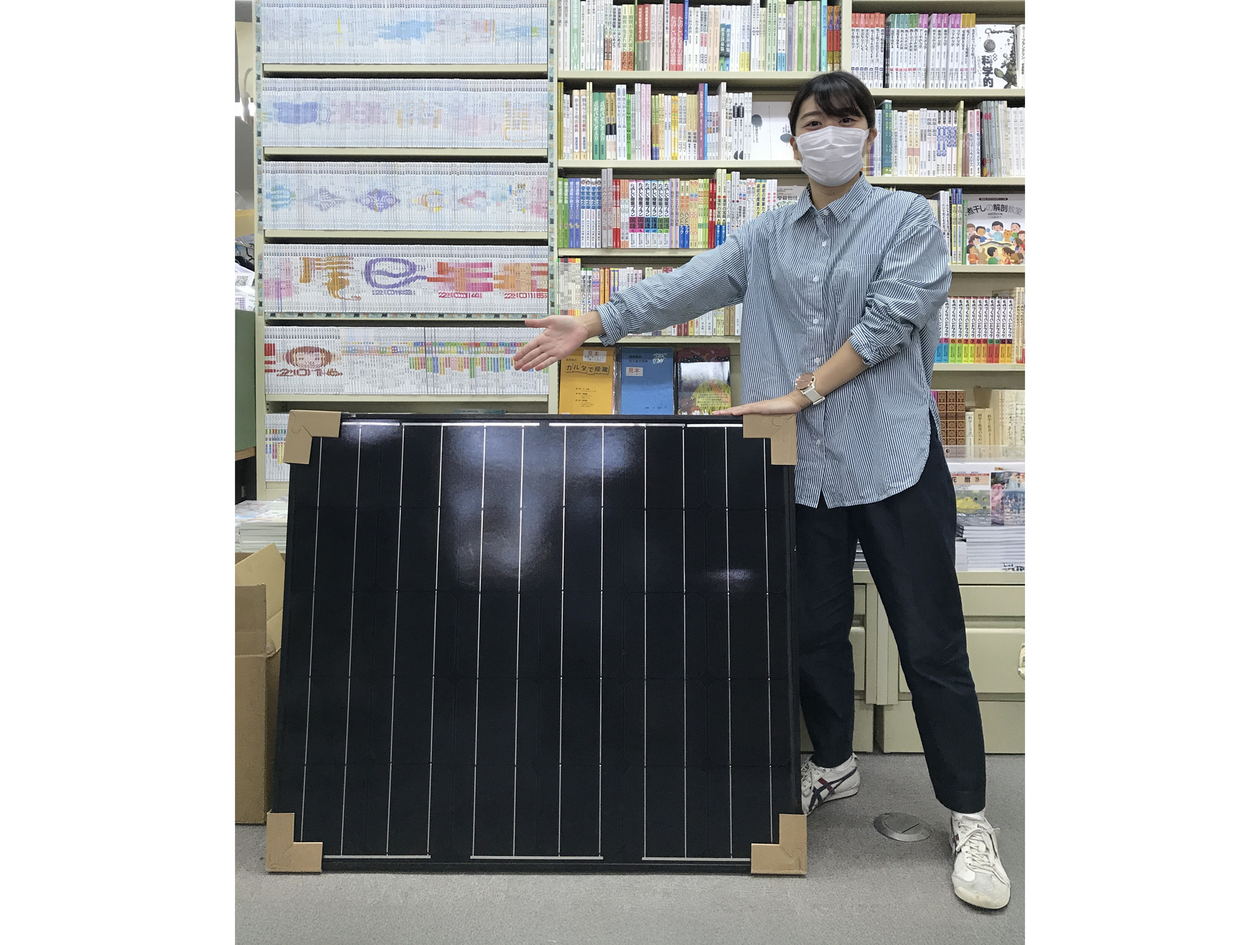 ソーラー発電キット（ソーラーパネルとチャージコントローラーなどのセット）
